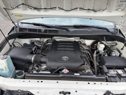Used 2019 Toyota Sequoia Platinum w/ Carpet Mat Package (TMS) AWD/4WD image 20