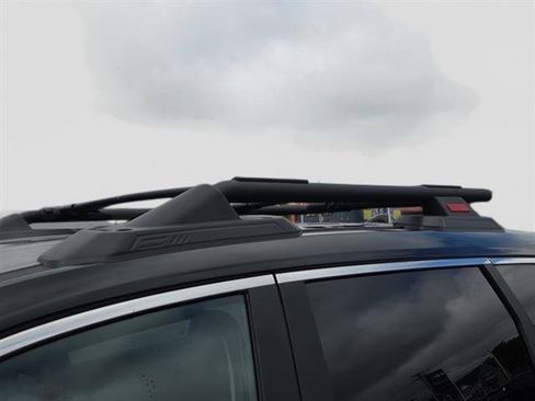 Certified 2025 Nissan Rogue SV image 4