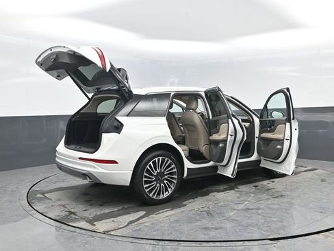 Used 2021 Lincoln Corsair Reserve w/ Equipment Group 201A image 35