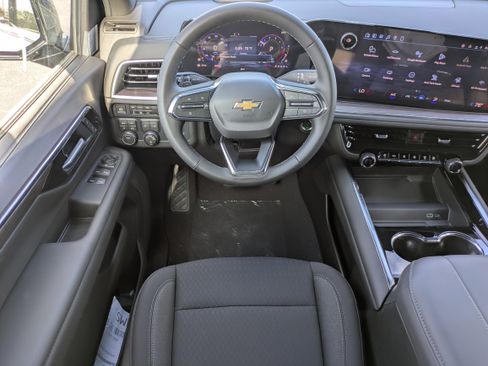 New 2026 Chevrolet Tahoe LS image 4