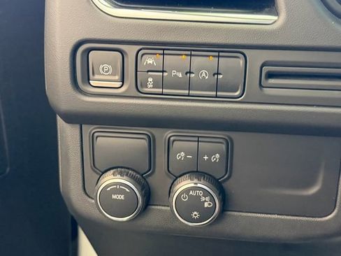 Used 2023 Chevrolet Tahoe LT RWD image 26