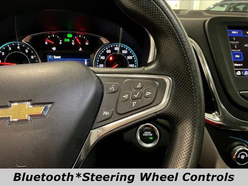 Used 2022 Chevrolet Equinox LT AWD/4WD image 12