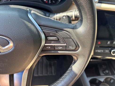 Used 2019 INFINITI QX50 Luxe w/ Navigation Package FWD image 19