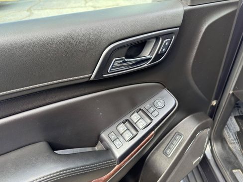 Used 2020 GMC Yukon XL SLT AWD/4WD image 19