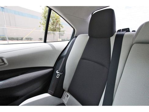 Used 2025 Toyota Corolla LE FWD image 14