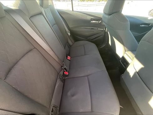 Used 2020 Toyota Corolla LE image 24