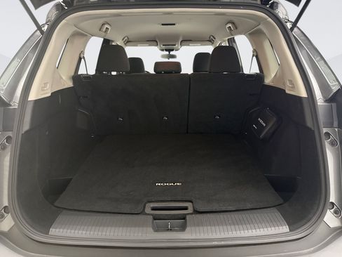 Used 2023 Nissan Rogue S AWD/4WD image 18