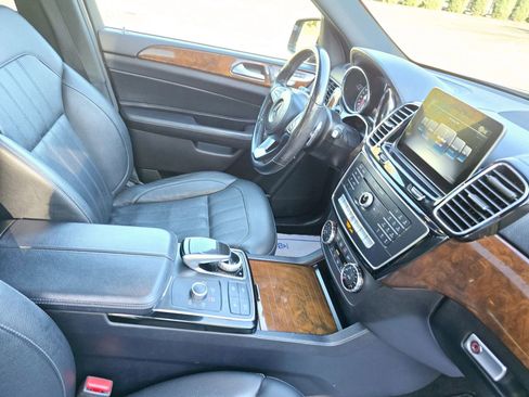 Used 2019 Mercedes-Benz GLS 450 4MATIC w/ Premium 1 Package image 32