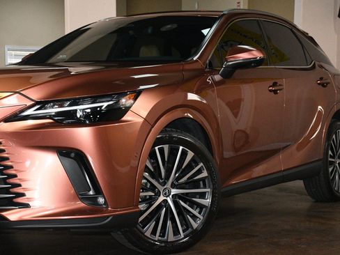 Used 2025 Lexus RX 350 Premium Plus w/ Convenience Package FWD image 54
