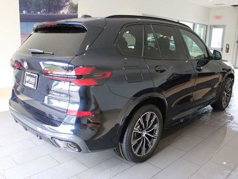 New 2026 BMW X5 xDrive40i w/ M Sport Package AWD/4WD image 18