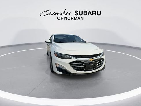 Used 2022 Chevrolet Malibu LT FWD image 3