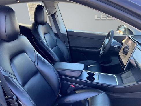 Used 2022 Tesla Model Y Long Range AWD/4WD image 7