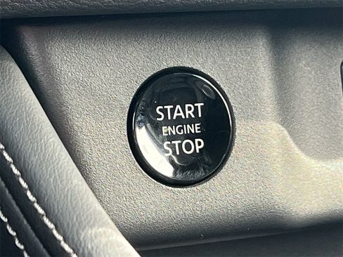 New 2026 Nissan Rogue Platinum image 33