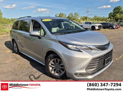 Used 2022 Toyota Sienna LE
