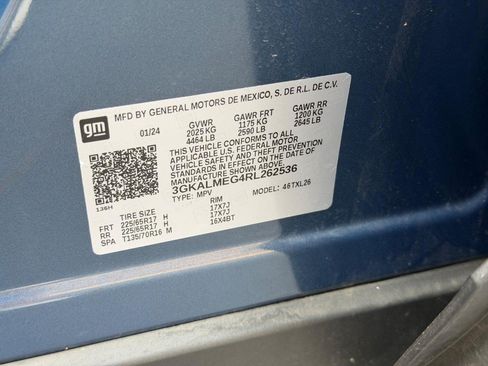 Used 2024 GMC Terrain SLE FWD image 22