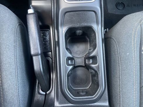 Used 2024 Jeep Wrangler Unlimited Sport AWD/4WD image 28