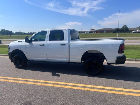New 2026 RAM 2500 Tradesman AWD/4WD image 8