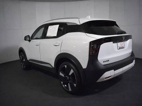 Certified 2025 Nissan Kicks SR w/ SR Premium Package image 5