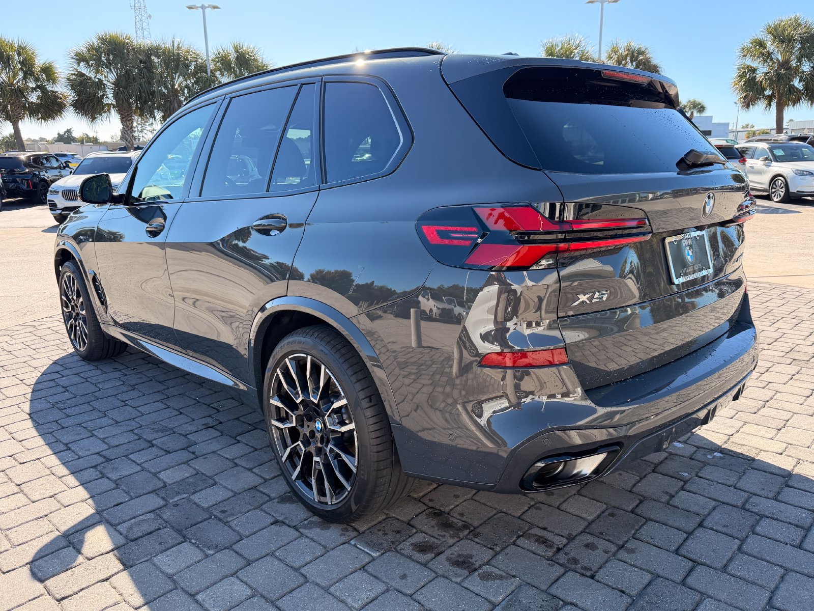 Used 2026 BMW X5 xDrive40i w/ M Sport Package AWD/4WD image 11