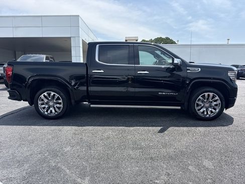 Used 2024 GMC Sierra 1500 Denali w/ Denali Reserve Package AWD/4WD image 2