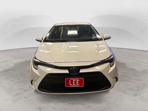 New 2026 Toyota Corolla LE image 8