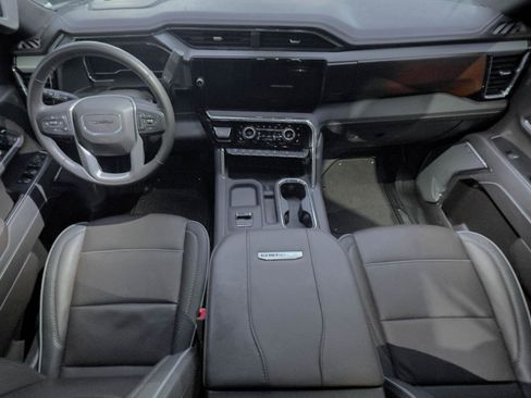 Used 2025 GMC Sierra 2500 Denali w/ Denali Reserve Package image 14