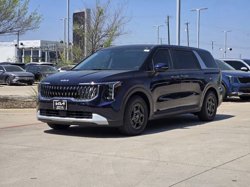 New 2026 Kia Carnival image 2