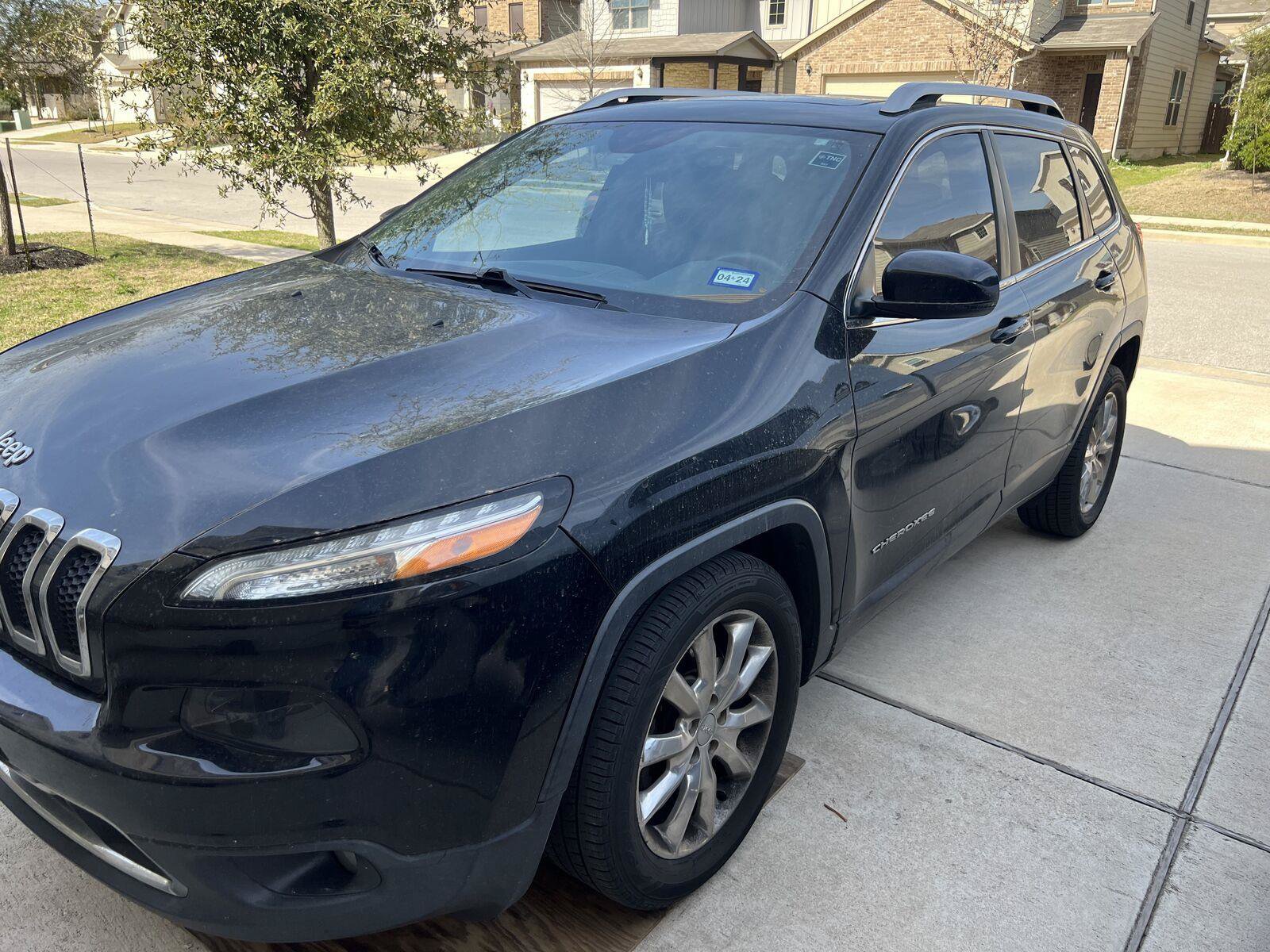 Used 2016 Jeep Cherokee Limited w/ Luxury Group FWD image 5