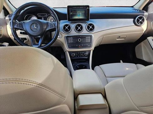 Used 2017 Mercedes-Benz GLA 250 image 16