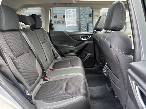 Used 2021 Subaru Forester Premium AWD/4WD image 30