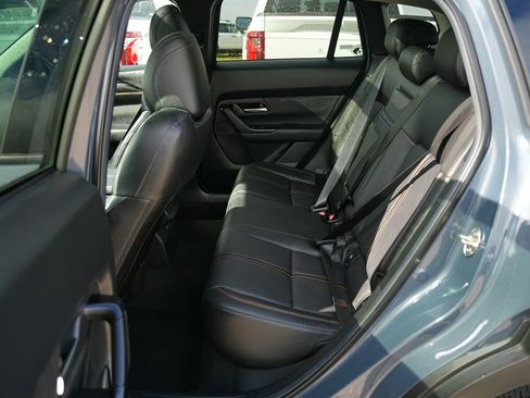 Used 2025 MAZDA CX-50 AWD 2.5 S w/ Premium Plus Pkg image 22