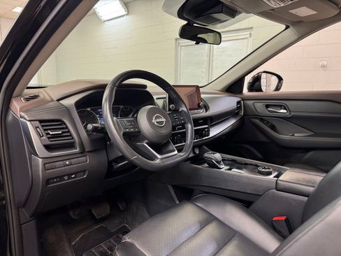 Used 2023 Nissan Rogue SV w/ SV Premium B Package AWD/4WD image 12