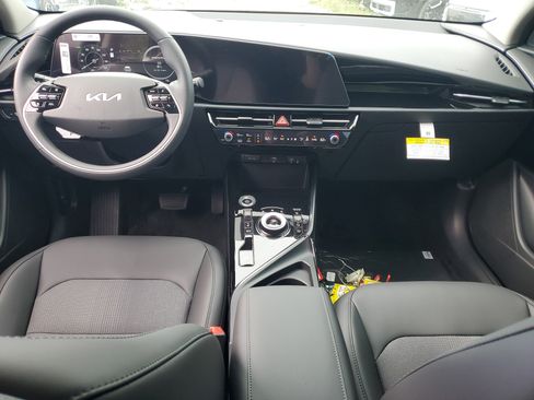 New 2025 Kia Niro Wind w/ Wind Preserve Package image 10
