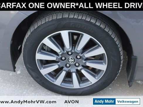 Used 2018 Toyota Sienna XLE w/ XLE Navigation Package AWD/4WD image 12