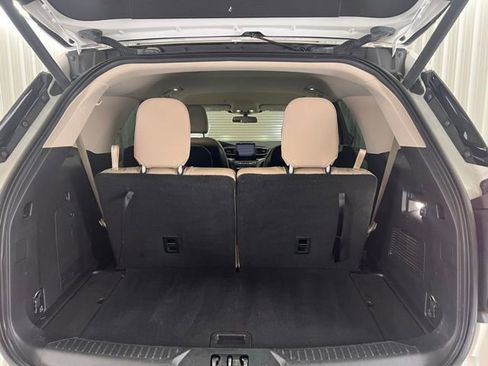 Used 2020 Ford Explorer XLT w/ Equipment Group 202A image 27