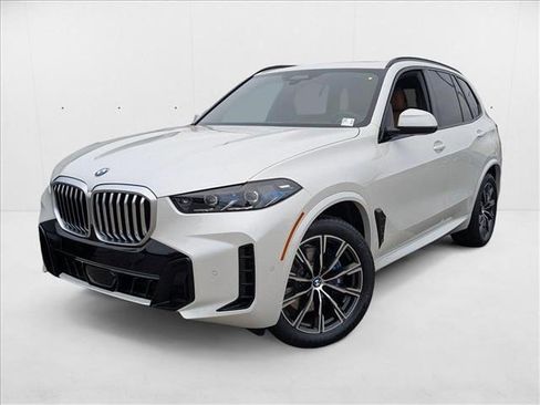 Used 2026 BMW X5 xDrive40i w/ M Sport Package image 1