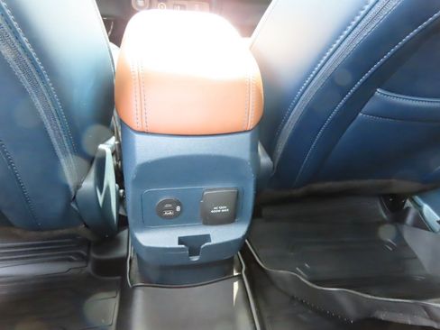 Used 2022 Ford Maverick Lariat w/ Lariat Luxury Package image 21