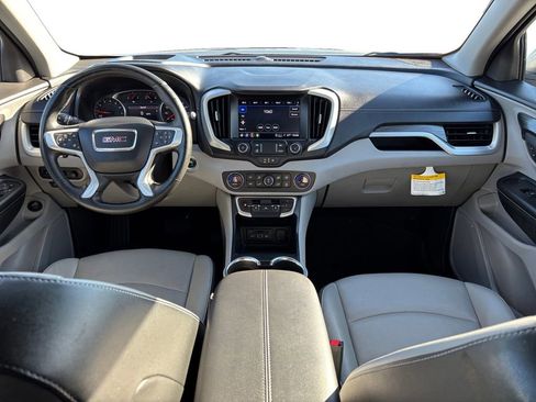Used 2024 GMC Terrain SLT w/ Tech Package image 17