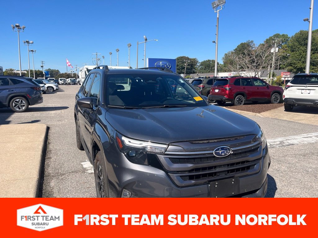 Used 2025 Subaru Forester Premium w/ Convenience Package #1 AWD/4WD image 1