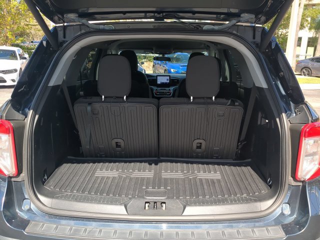 Used 2023 Ford Explorer XLT RWD image 14