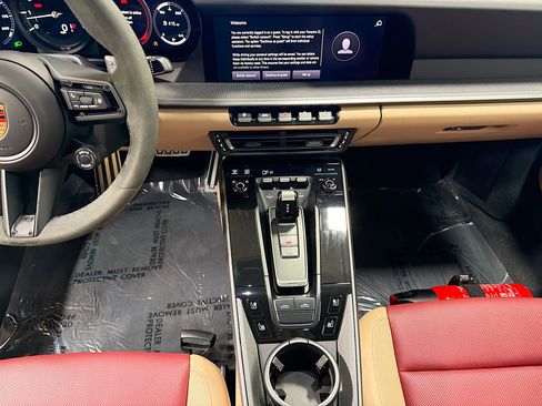 Used 2024 Porsche 911 Targa 4S image 18