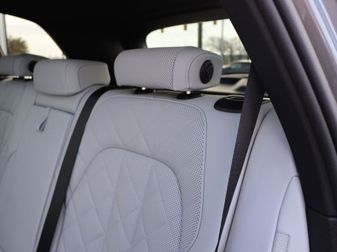 Used 2026 BMW X5 xDrive40i w/ M Sport Package image 18