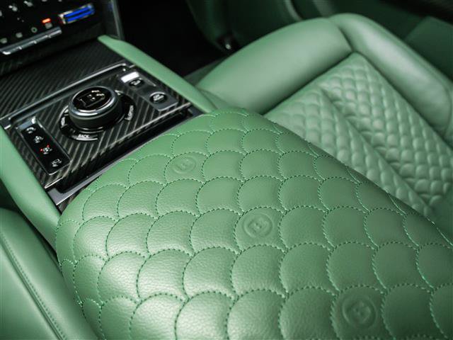 Used 2025 Rolls-Royce Cullinan AWD/4WD image 26