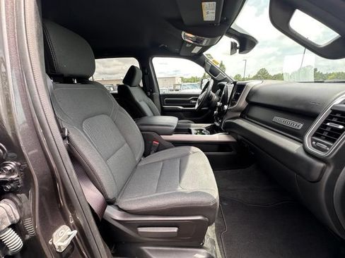 Used 2024 RAM 1500 Big Horn AWD/4WD image 31
