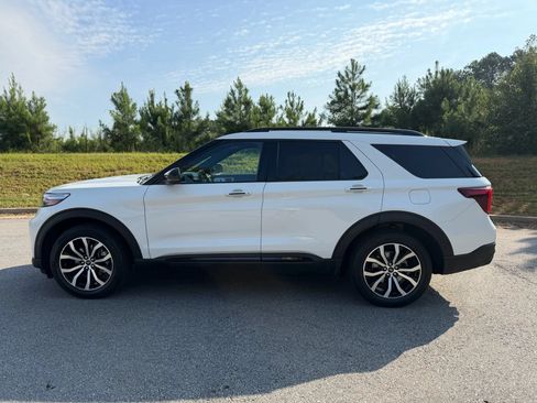 Used 2020 Ford Explorer ST w/ Premium Technology Package AWD/4WD image 2