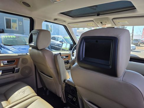 Used 2011 Land Rover LR4 HSE LUX image 18