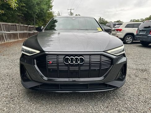 Used 2022 Audi e-tron S Prestige AWD/4WD image 2