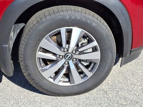 Used 2022 Nissan Pathfinder SL image 8