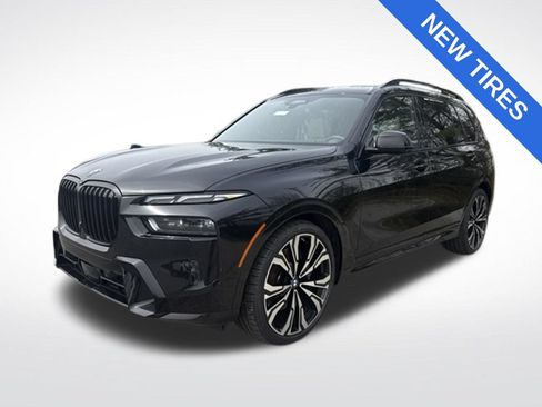 Used 2023 BMW X7 xDrive40i w/ M Sport Package AWD/4WD image 8