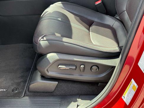 Used 2025 Honda Pilot Black Edition image 20
